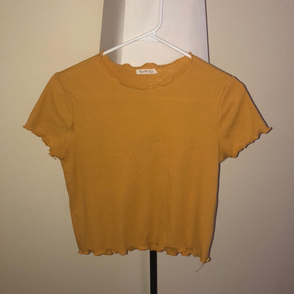 cropped shirt